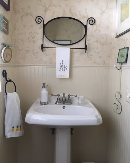 Gentle Cream wall panelling