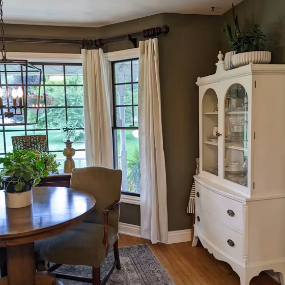 Benjamin Moore Devonshire Green dining room