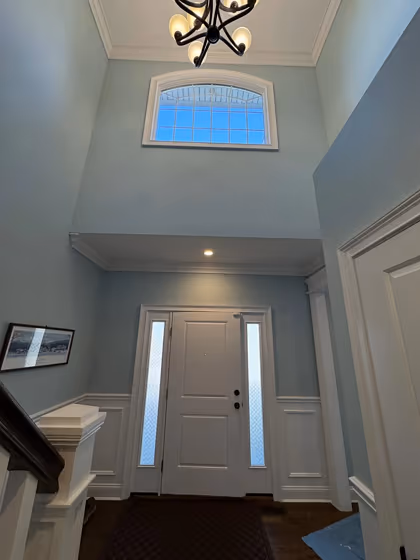 Benjamin Moore Harbor Haze hallway paint review