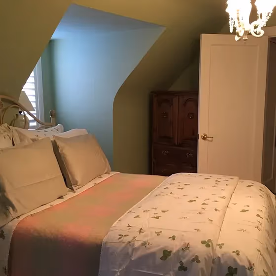 Benjamin Moore Kittery Point Green Bedroom