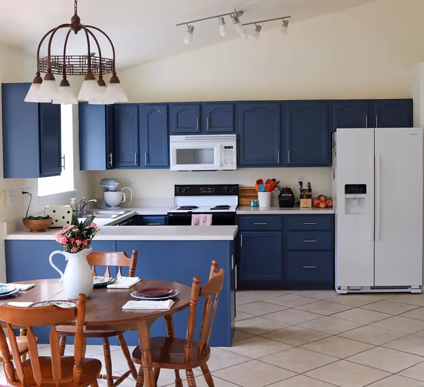 Bm Newburyport Blue Kitchen Cabinets