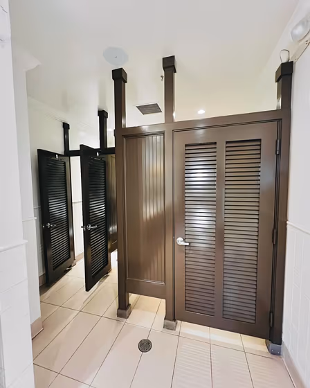 Benjamin Moore Otter Brown bathroom paint review