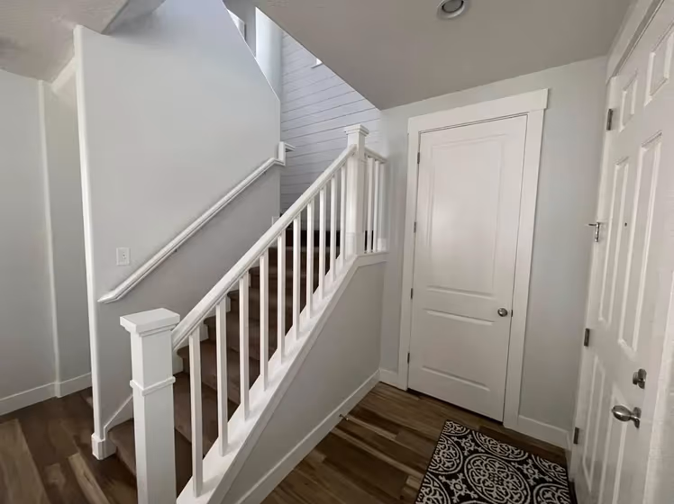 Benjamin Moore Paper White hallway interior