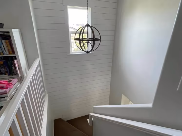 Benjamin Moore Paper White modern hallway paint review