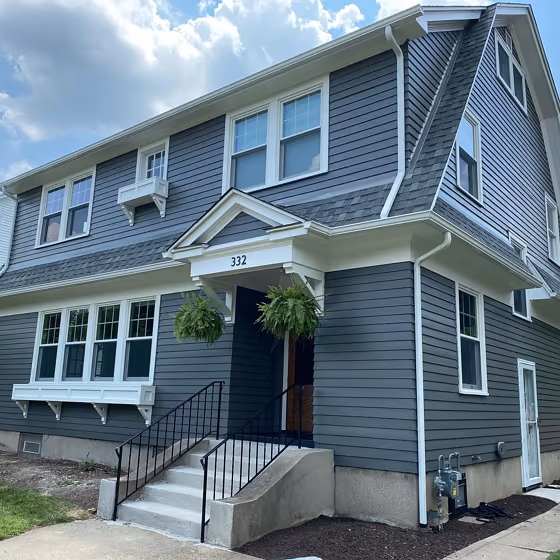 Benjamin Moore Pure White house exterior color