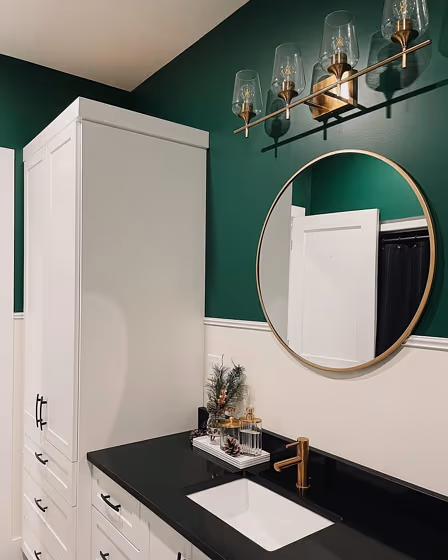 Benjamin Moore Rainforest Foliage bathroom color
