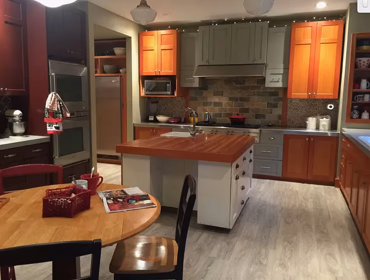 Benjamin Moore Sabre Gray Kitchen Cabinets