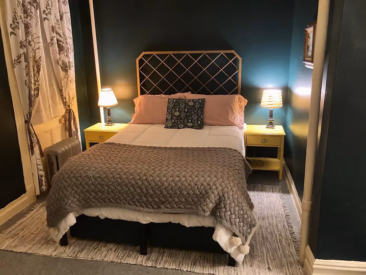 Benjamin Moore Salamander Bedroom