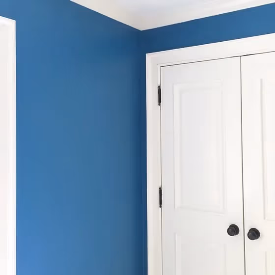 Benjamin Moore Santa Monica Blue wall paint