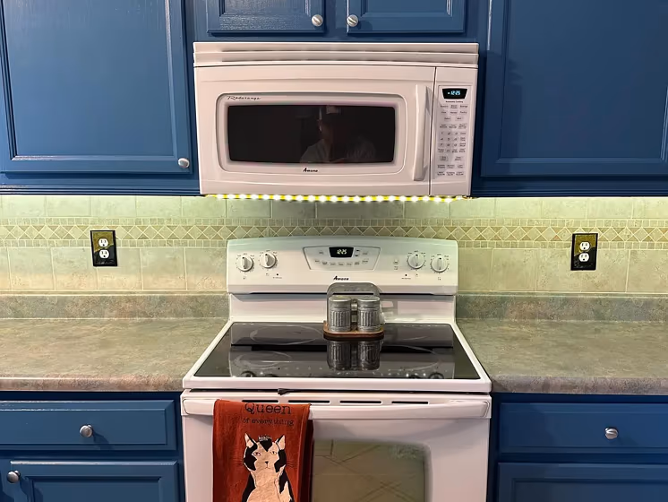 Benjamin Moore Santa Monica Blue kitchen cabinets picture