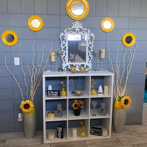 Benjamin Moore Smoke Gray wall paint