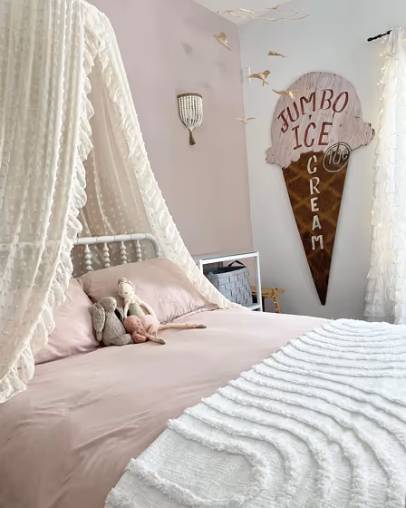 Benjamin Moore Sonoma Clay accent wall paint