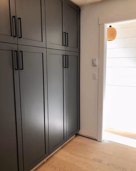 2124-20 Painted Storage