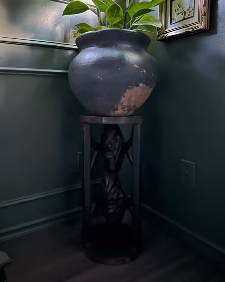 Vintage Vogue wall paint review