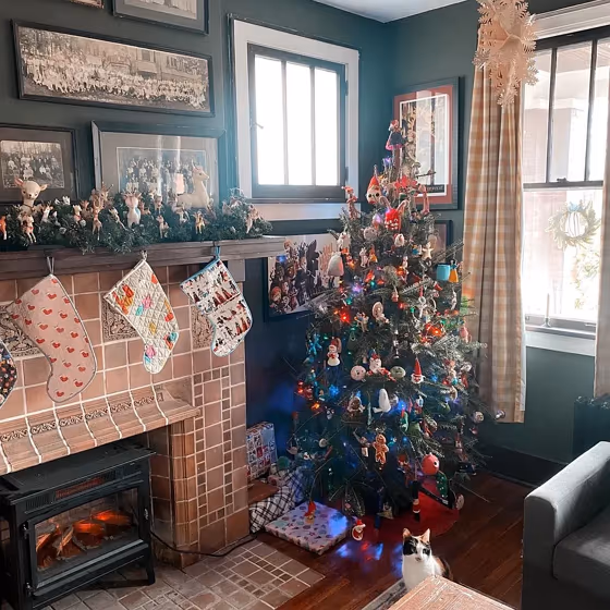 Benjamin Moore Vintage Vogue living room review