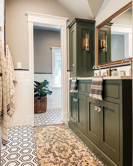 Vintage Vogue bathroom paint