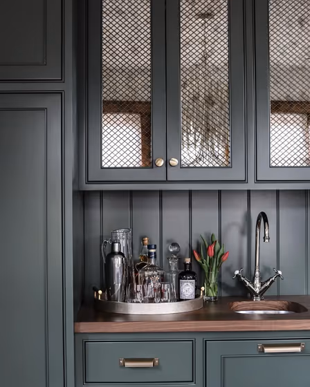 Vintage Vogue kitchen cabinets color