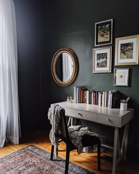Benjamin Moore Vintage Vogue bedroom color