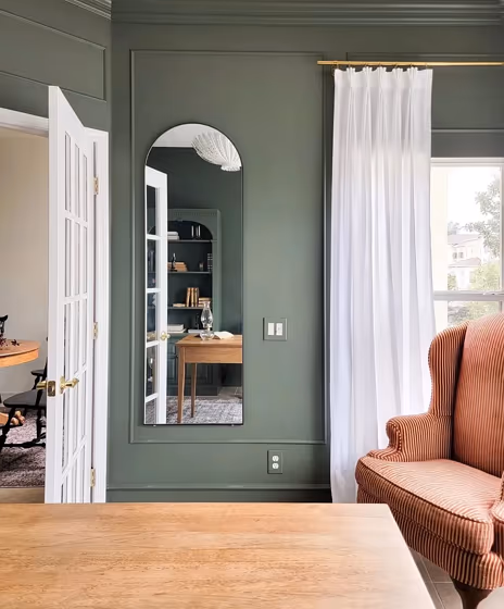 Vintage Vogue living room interior idea