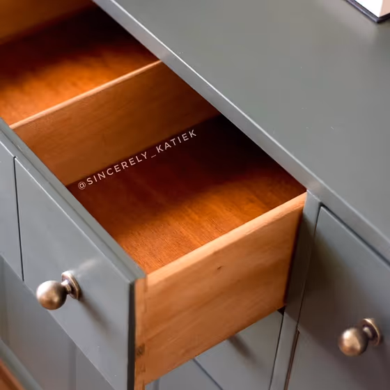 Benjamin Moore Vintage Vogue painted furniture color