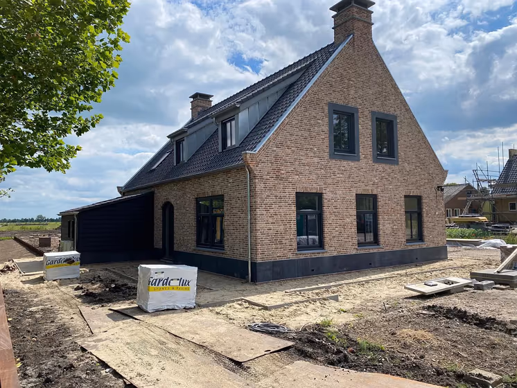 RAL Classic Black grey RAL 7021 house exterior