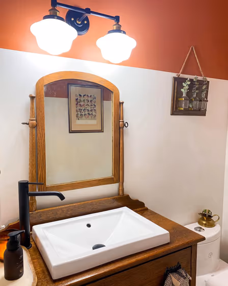 Sherwin Williams Cavern Clay Bathroom