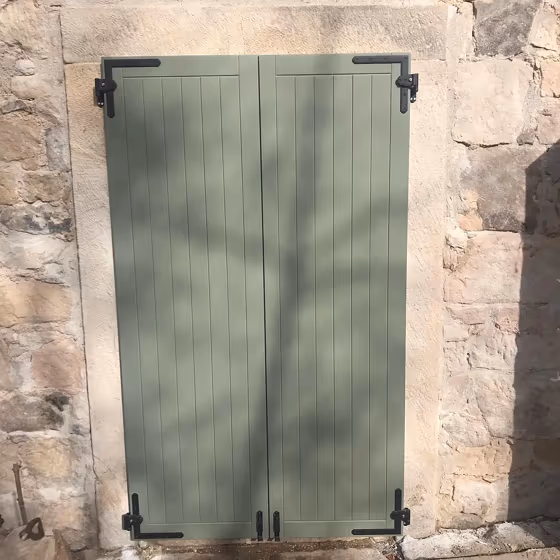 RAL Classic Cement grey RAL 7033 exterior window shutters. Sunny mood