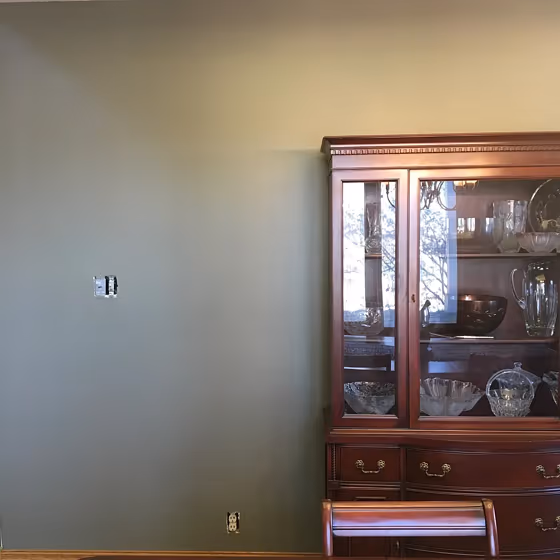 Connected Gray dining room color review