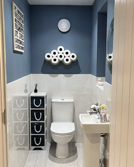 Dulux Denim Drift bathroom interior