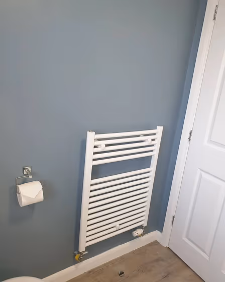 Dulux Denim Drift bathroom review