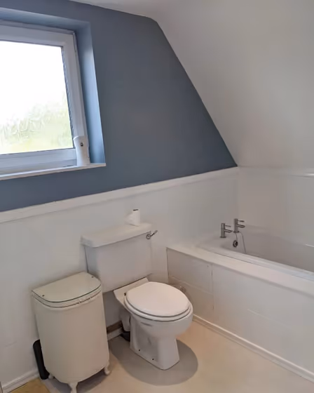 Dulux Denim Drift bathroom paint