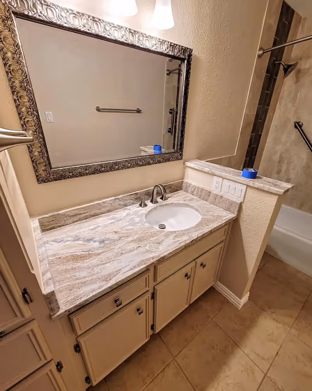 SW 7524 bathroom vanity color