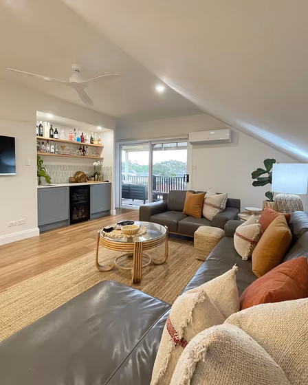 Dulux 50YY 83/029 living room paint review