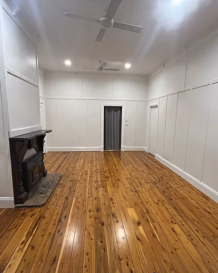 Dulux Natural White wall paint