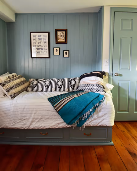 SW Dutch Tile Blue kids' room shiplap