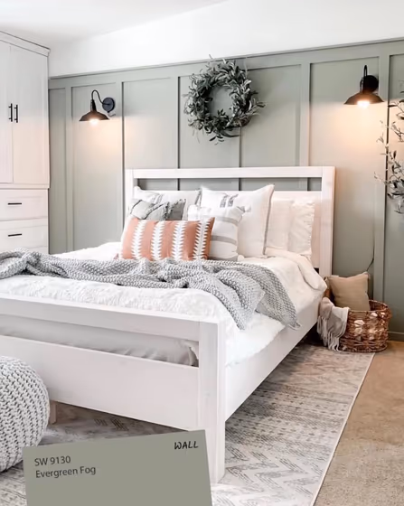 Sherwin Williams Evergreen Fog Bedroom