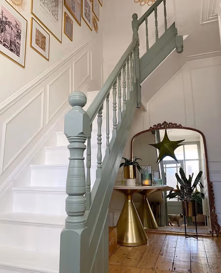 Farrow and Ball Card Room Green 79 stairs woodwork