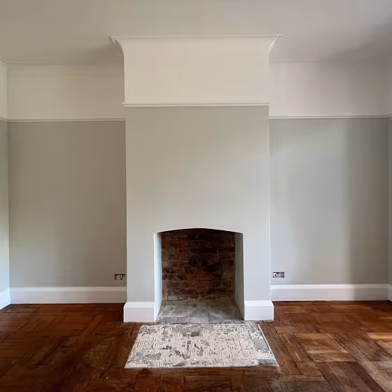 Farrow and Ball Pale Powder 204 wall paint