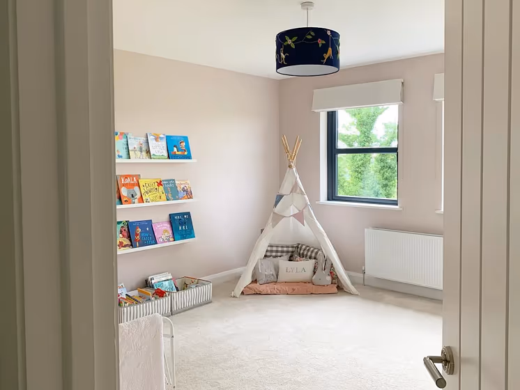 Farrow and Ball Peignoir kids' room review