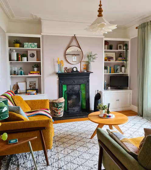 Farrow and Ball Peignoir 286 living room