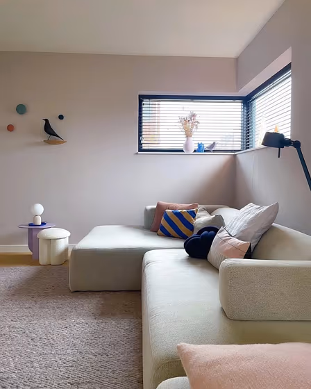 Farrow and Ball Peignoir living room picture