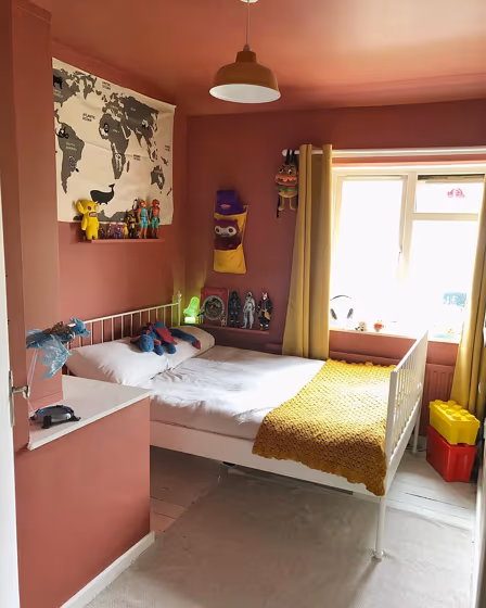 Farrow and Ball Picture Gallery Red 42 children's room