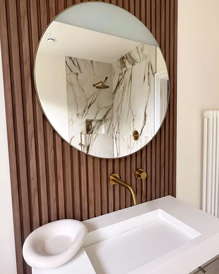 Farrow and Ball Pointing 2003 bathroom