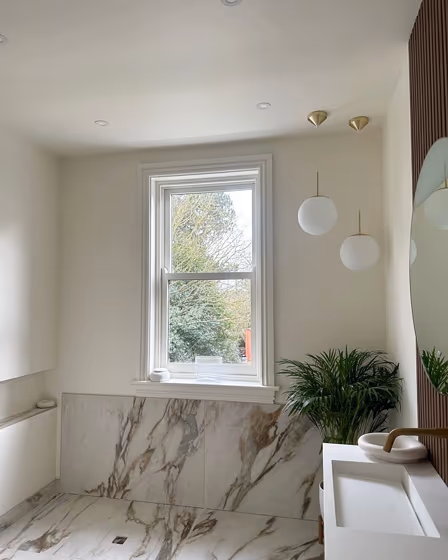 Farrow and Ball Pointing 2003 bathroom