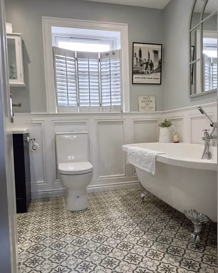 Farrow and Ball Skylight 205 bathroom