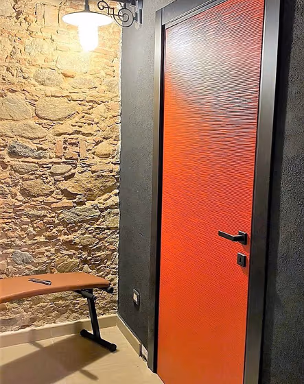 RAL Classic Flame red RAL 3000 door