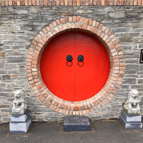 RAL Classic Flame red RAL 3000 round door