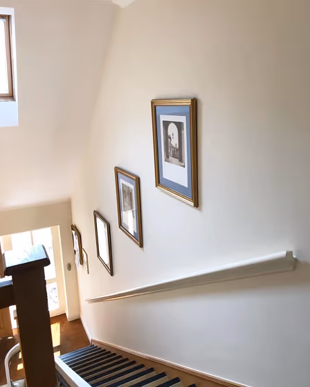 Dulux Gardenia stairs makeover