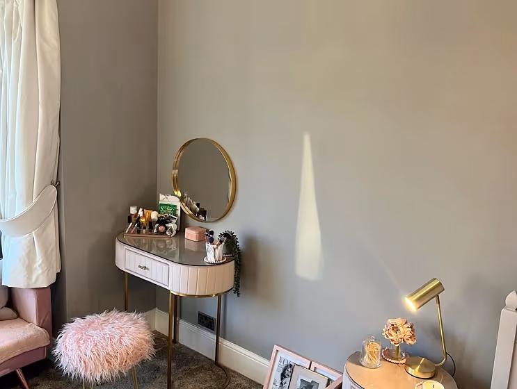 Dulux Goosewing ladie's room