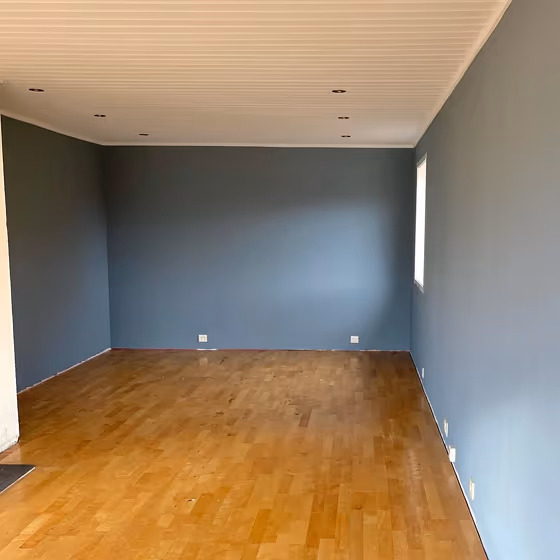 Natural Blue wall paint color review